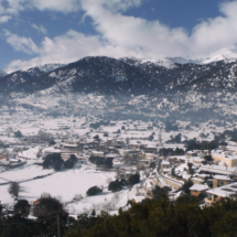 ASKYFOU Village (700m) with Kastro summit at the background (Jan 2017)